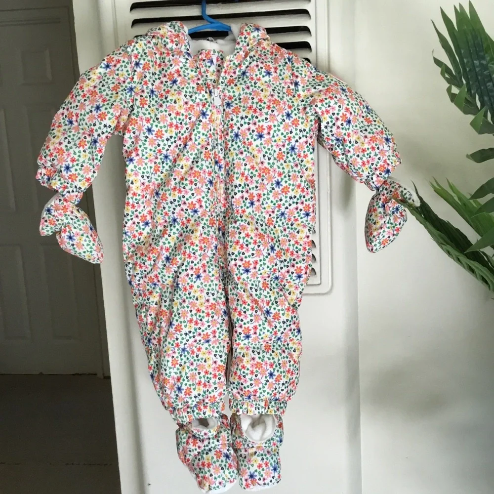 GAP White Floral Print One-Piece Footie